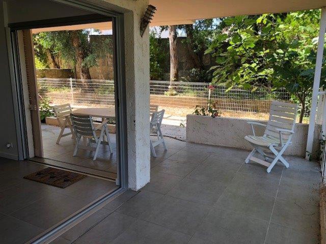 Le Patio Apartment แซ็ง-ทรอเป ภายนอก รูปภาพ